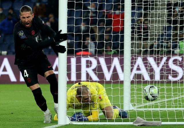 华体会官网-【法甲】拉莫斯首球 维拉蒂破门造乌龙 巴黎4-0兰斯